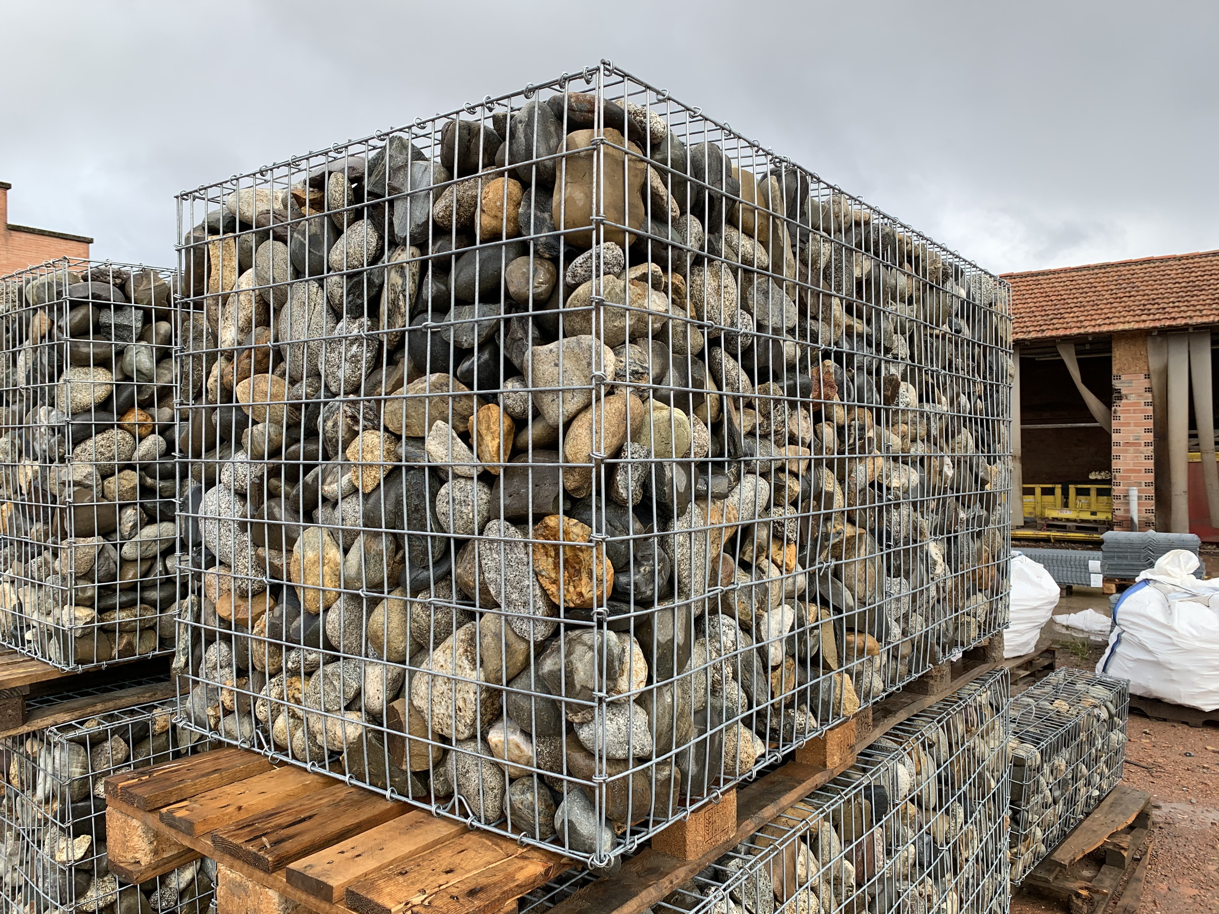 Gabion pré-rempli en galets de Garonne